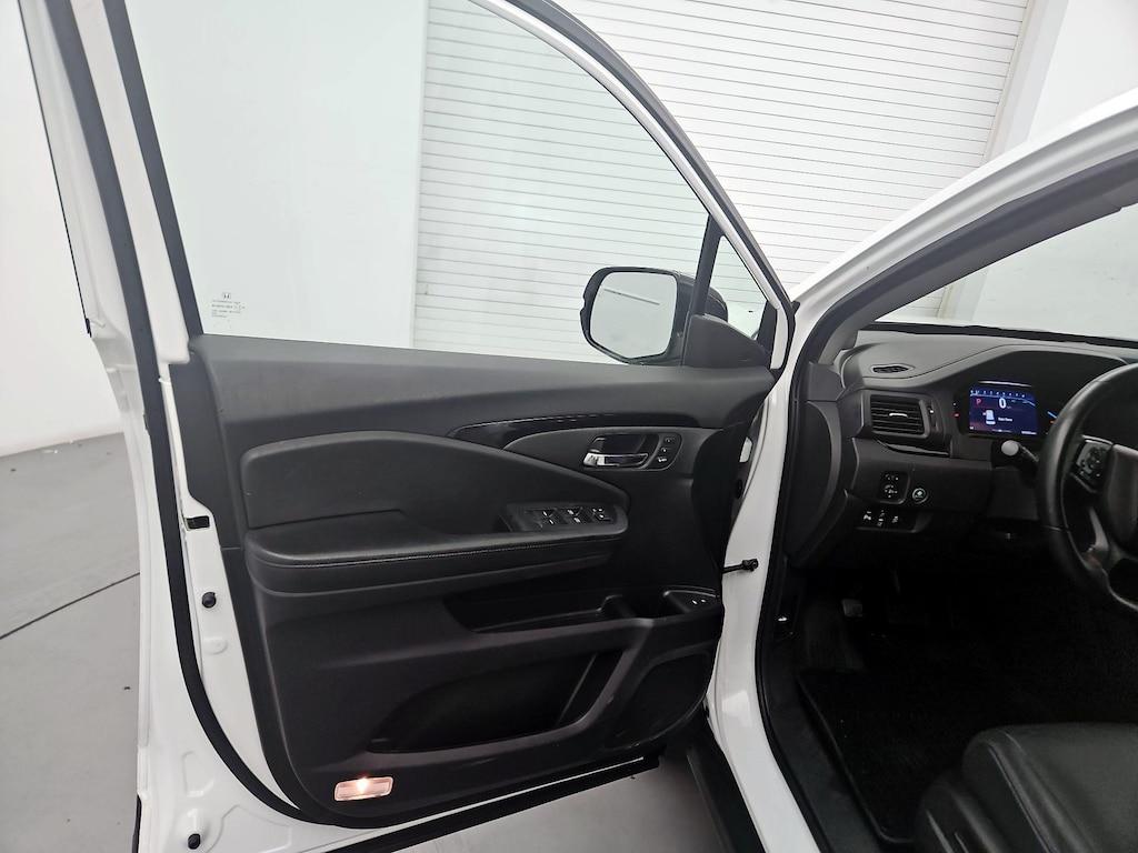 used 2021 Honda Pilot car, priced at $29,998