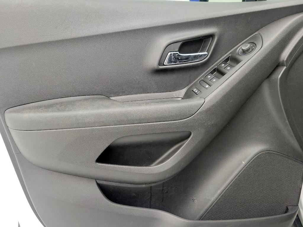 used 2020 Chevrolet Trax car, priced at $14,998