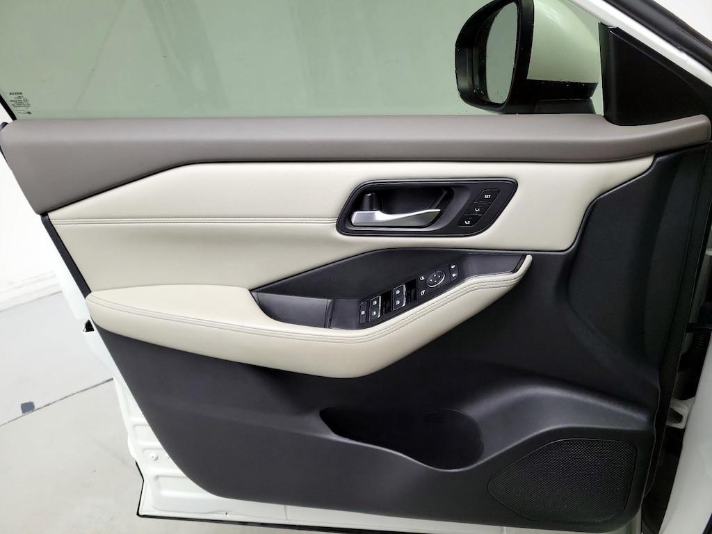 used 2023 Nissan Rogue car, priced at $27,998