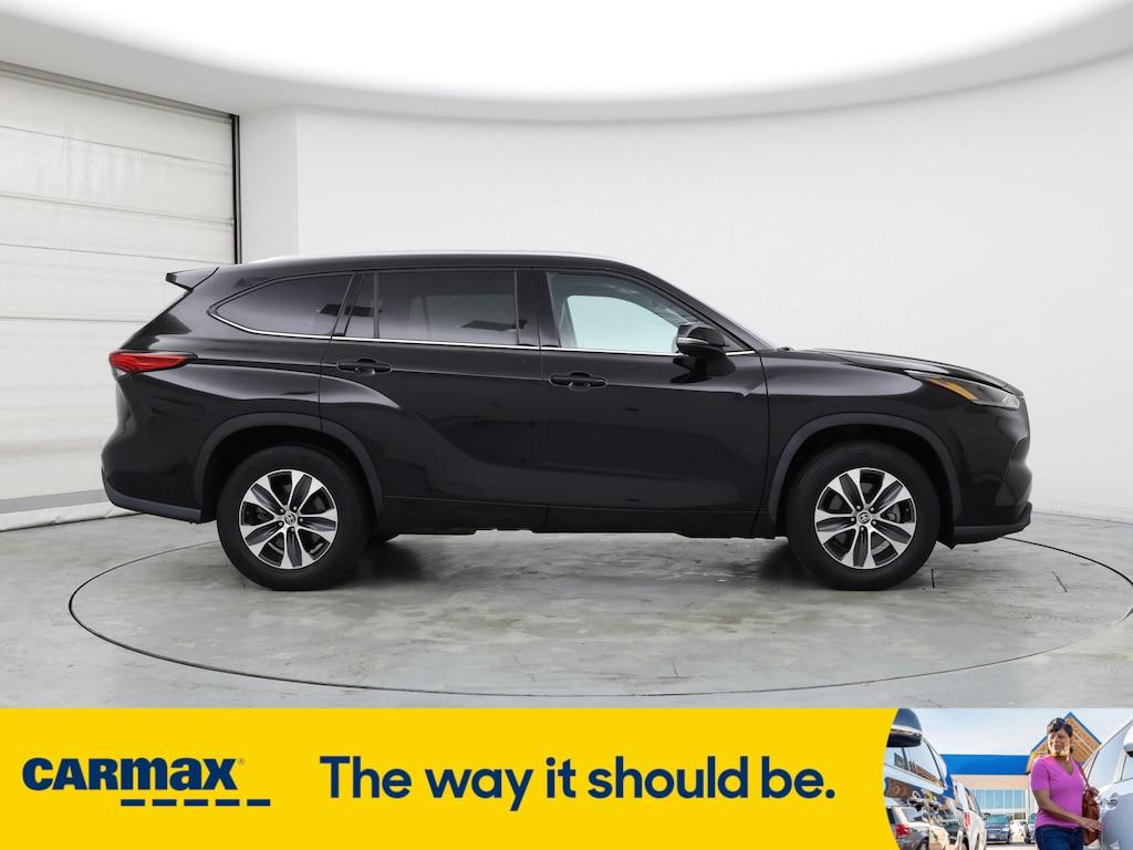 used 2021 Toyota Highlander car, priced at $35,998