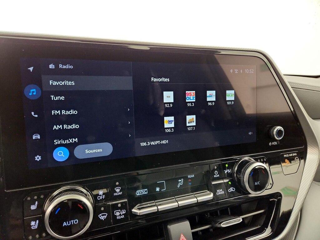 used 2023 Toyota Highlander car, priced at $46,998