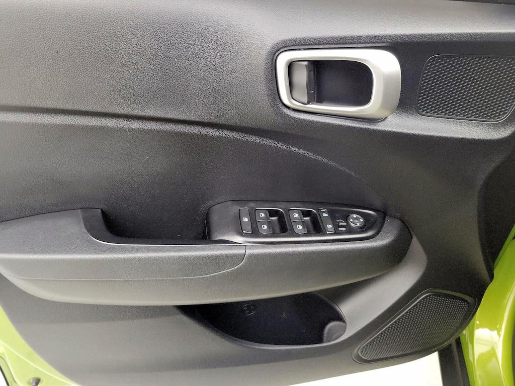 used 2022 Hyundai Venue car, priced at $18,998