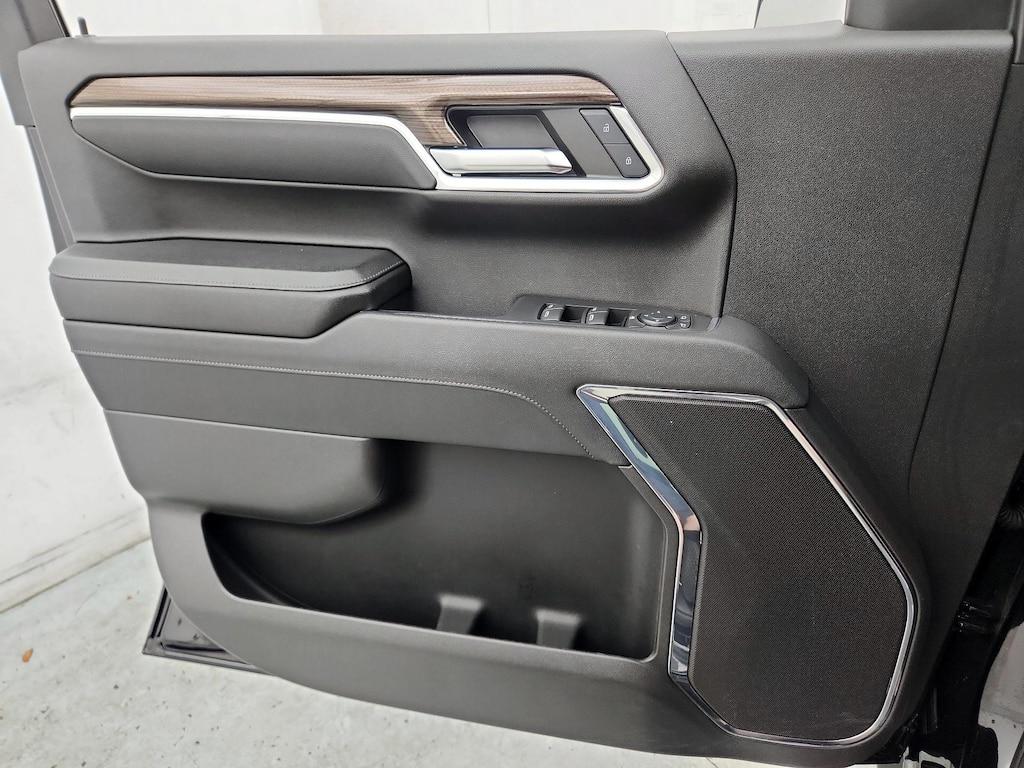 used 2024 Chevrolet Silverado 1500 car, priced at $39,998