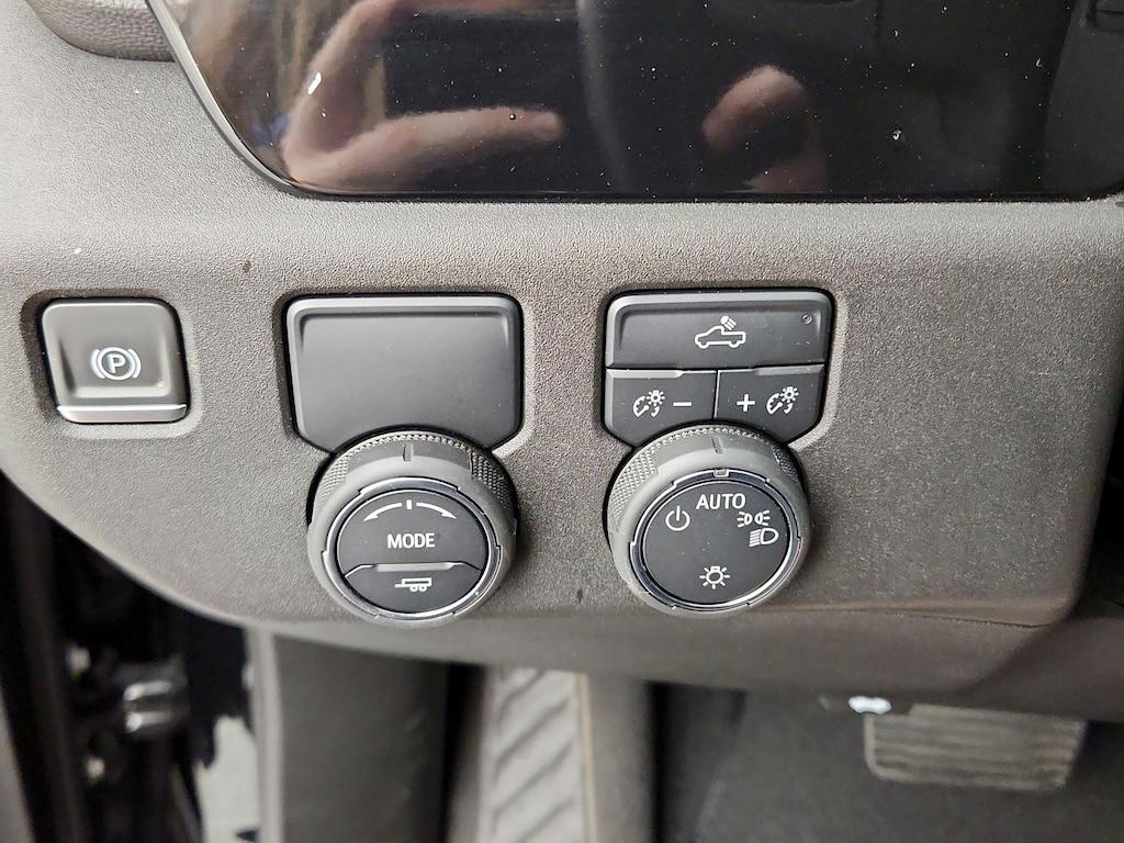 used 2024 Chevrolet Silverado 1500 car, priced at $39,998