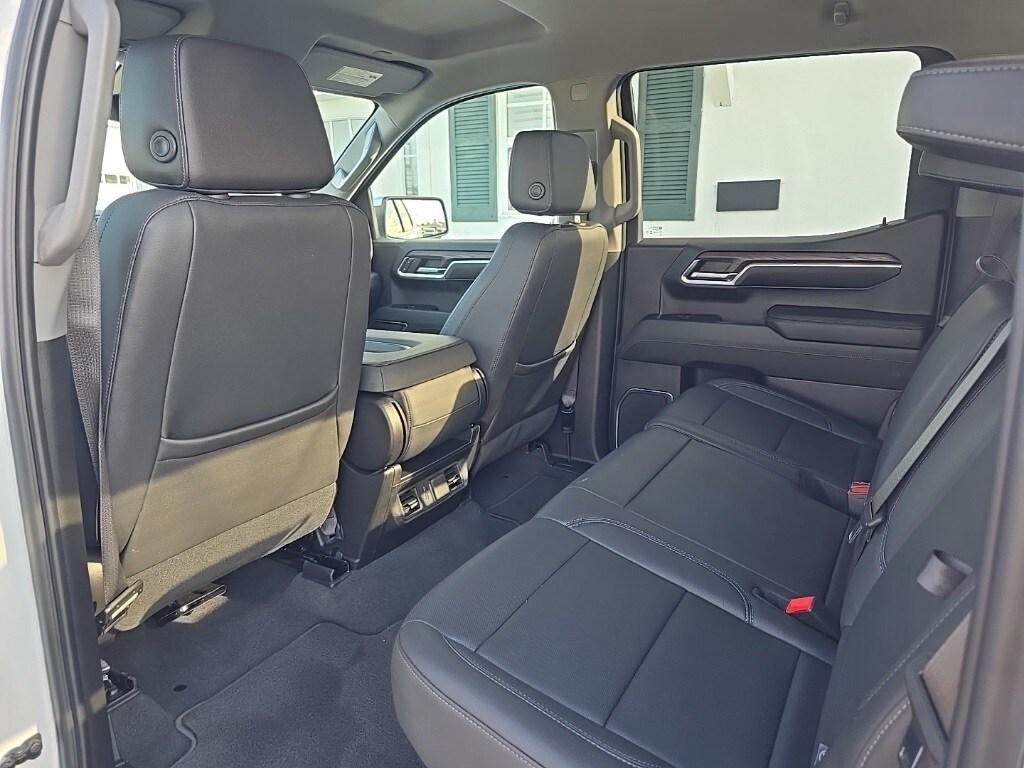 used 2024 GMC Sierra 1500 car, priced at $43,890