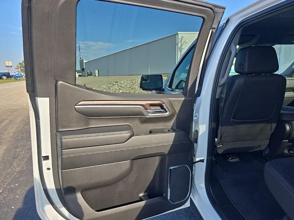 used 2024 GMC Sierra 1500 car, priced at $43,890