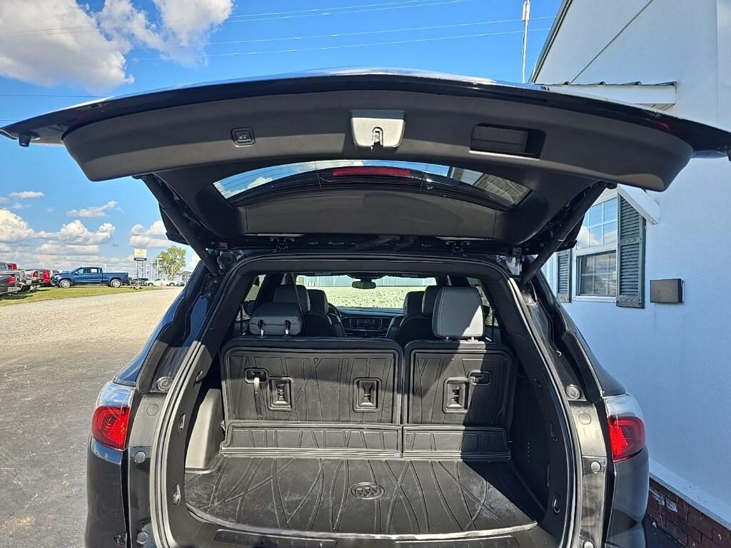 used 2023 Buick Enclave car, priced at $32,956