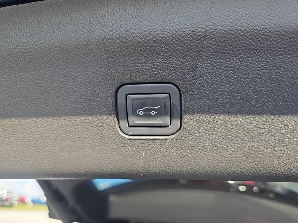 used 2023 Buick Enclave car, priced at $32,956