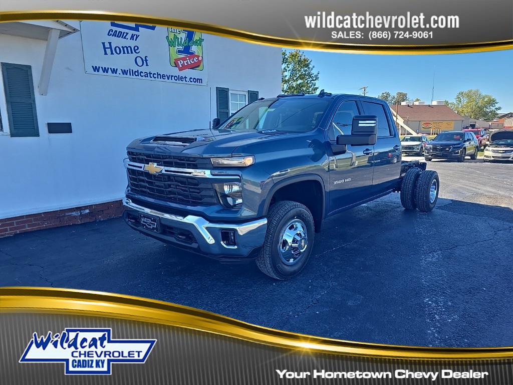 new 2026 Chevrolet Silverado 3500 car, priced at $59,421