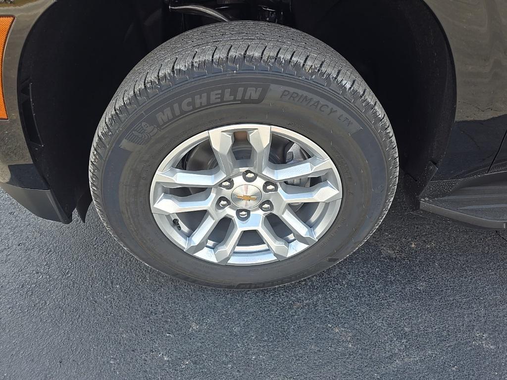 new 2025 Chevrolet Tahoe car, priced at $57,360