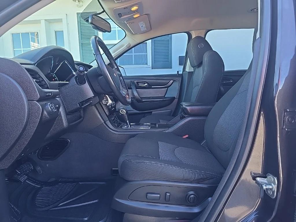 used 2017 Chevrolet Traverse car, priced at $7,600