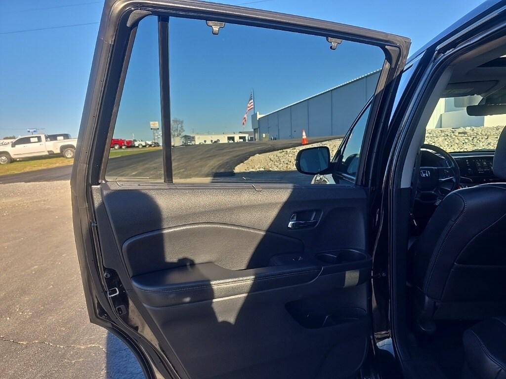 used 2019 Honda Pilot car, priced at $21,267