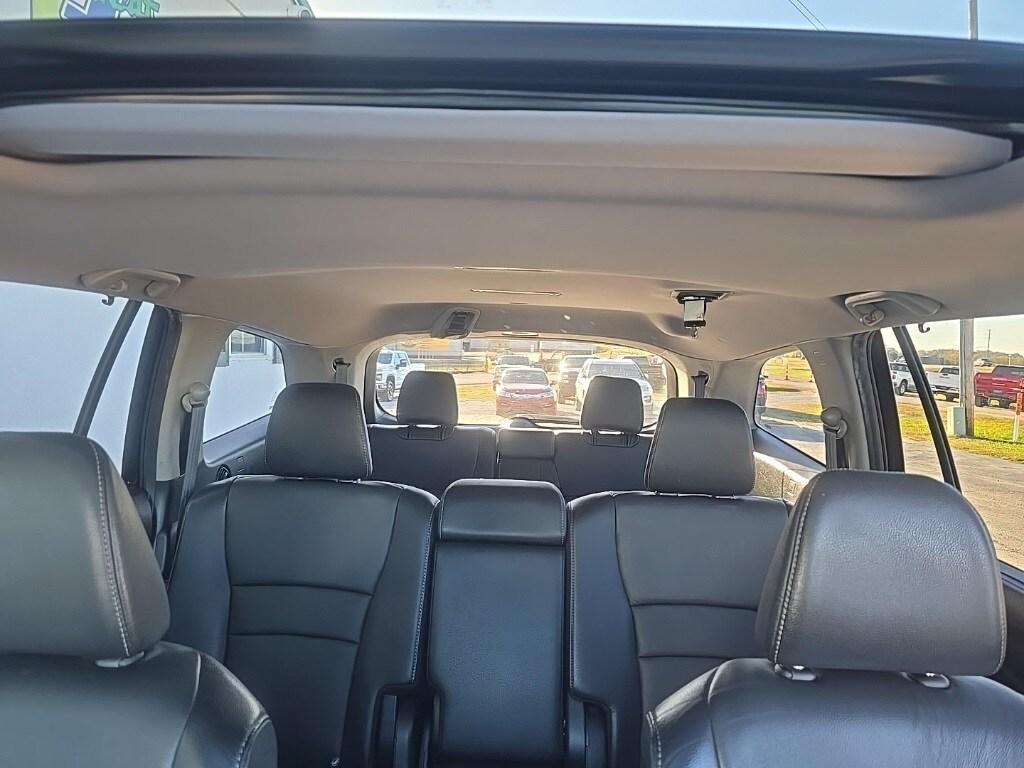used 2019 Honda Pilot car, priced at $21,267