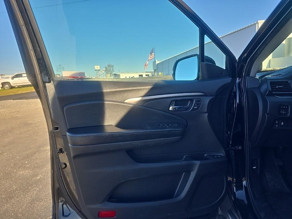 used 2019 Honda Pilot car, priced at $21,267