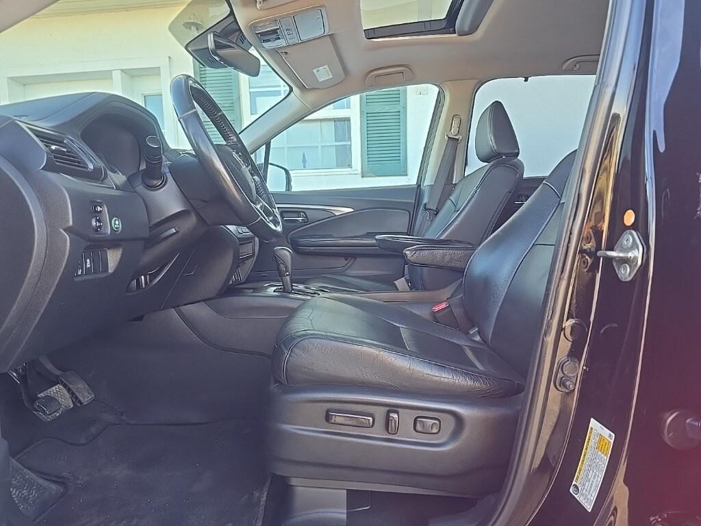 used 2019 Honda Pilot car, priced at $21,267