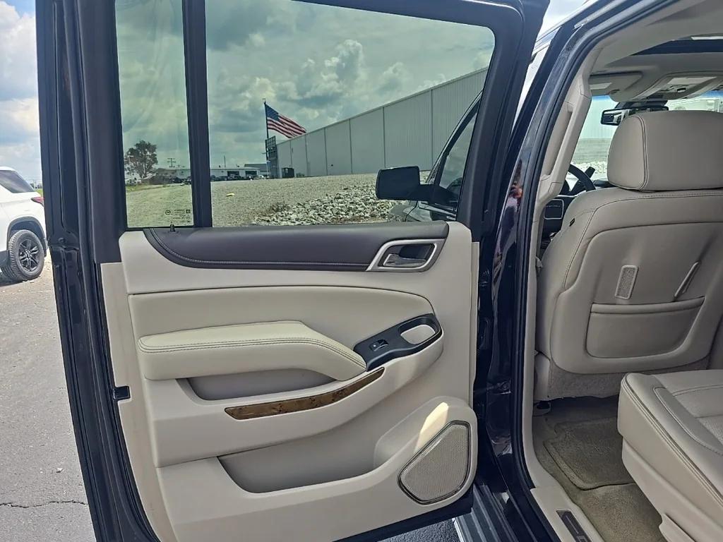 used 2016 GMC Yukon XL car, priced at $17,900