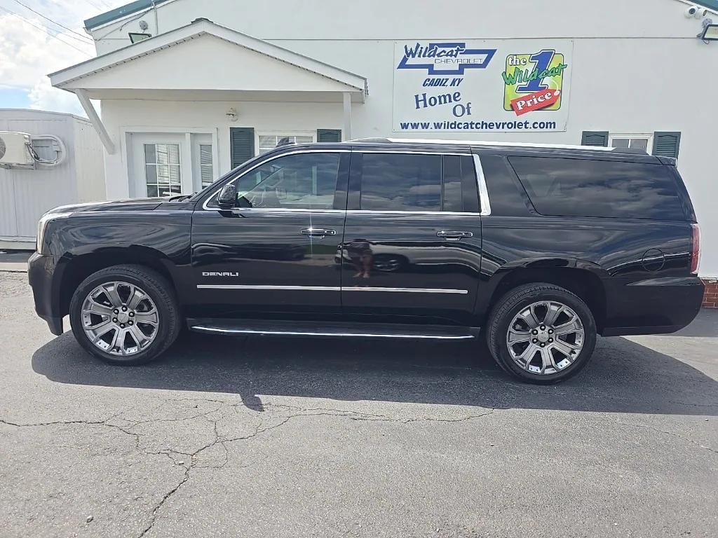 used 2016 GMC Yukon XL car, priced at $17,900