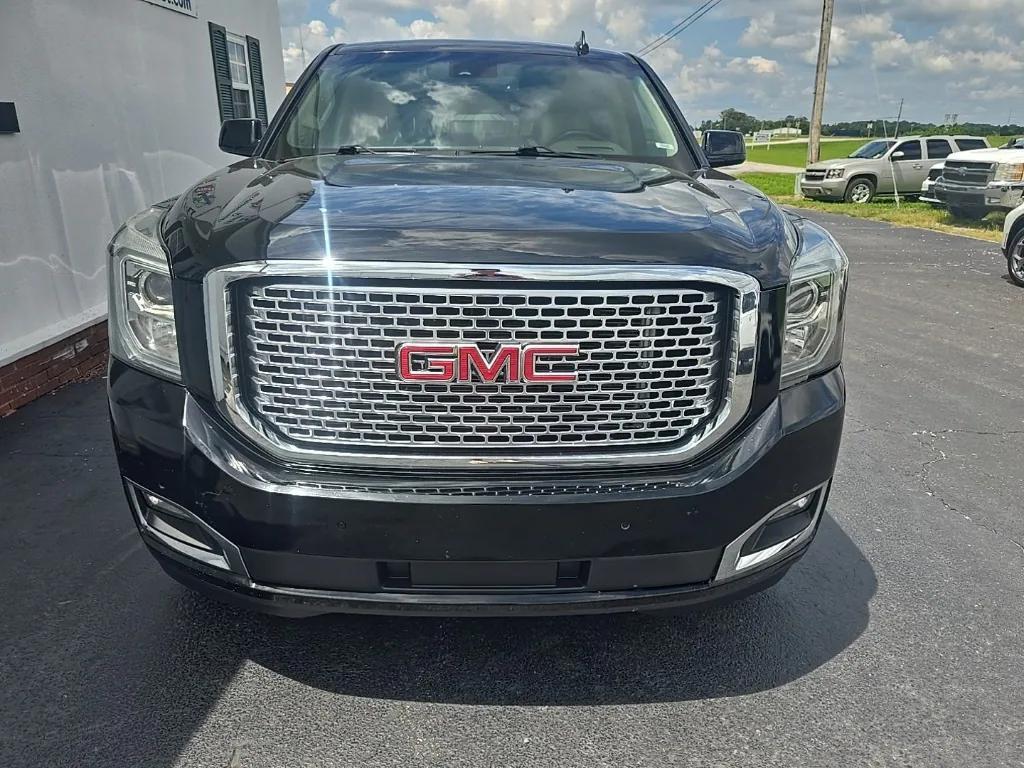 used 2016 GMC Yukon XL car, priced at $17,900
