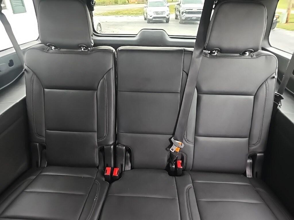 used 2022 Chevrolet Suburban car, priced at $40,395