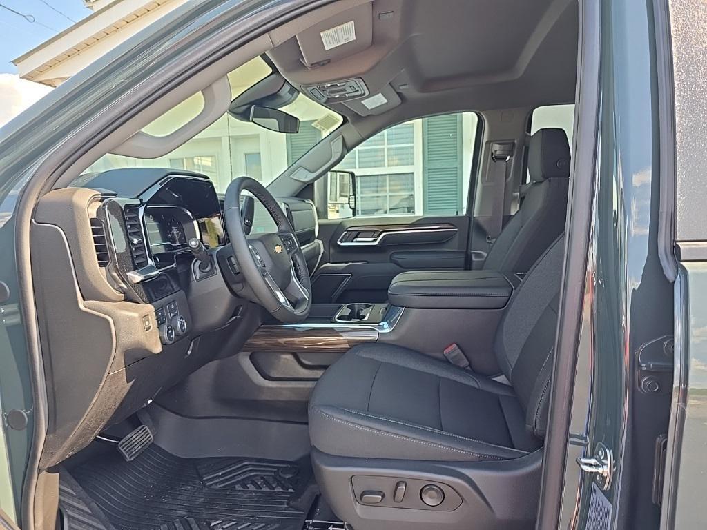 new 2025 Chevrolet Silverado 2500 car, priced at $69,984