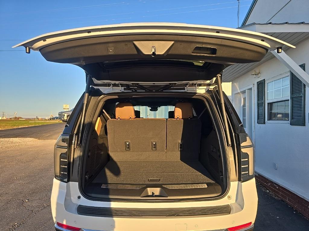 new 2026 Chevrolet Suburban car