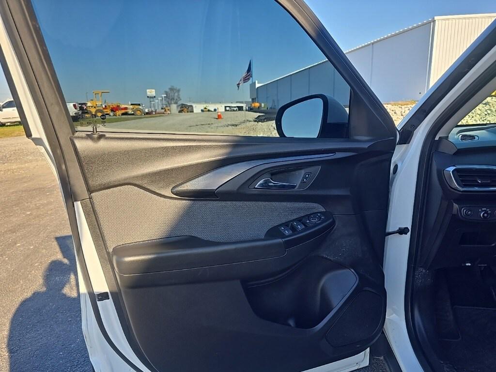 used 2023 Chevrolet TrailBlazer car, priced at $21,129