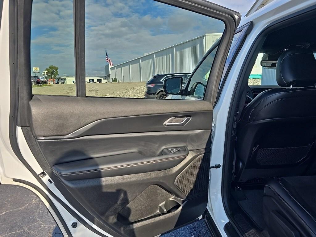 used 2024 Jeep Grand Cherokee L car, priced at $29,890