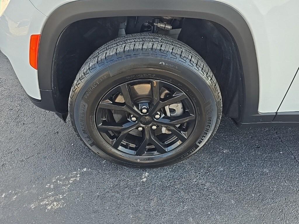 used 2024 Jeep Grand Cherokee L car, priced at $29,890