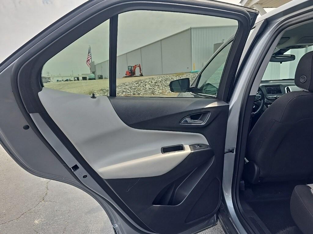 used 2024 Chevrolet Equinox car, priced at $21,888