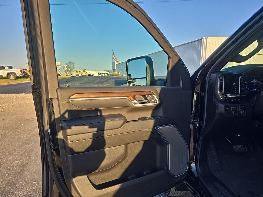 used 2025 Chevrolet Silverado 3500 car, priced at $83,936