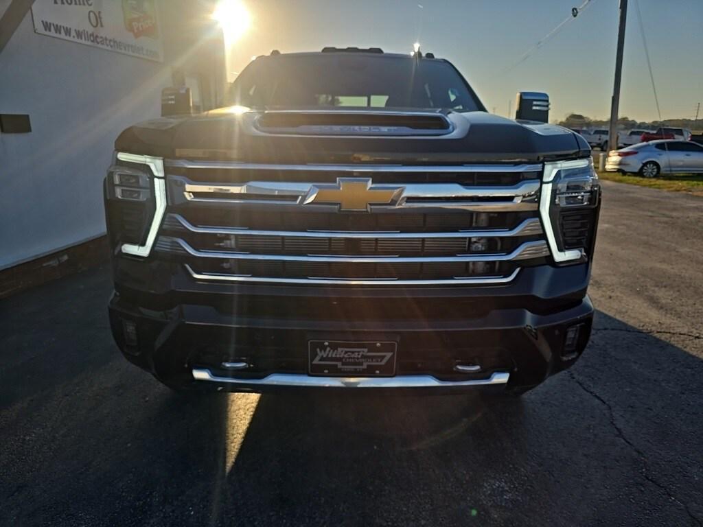 used 2025 Chevrolet Silverado 3500 car, priced at $83,936