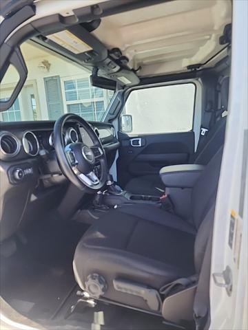 used 2022 Jeep Wrangler Unlimited car, priced at $36,981