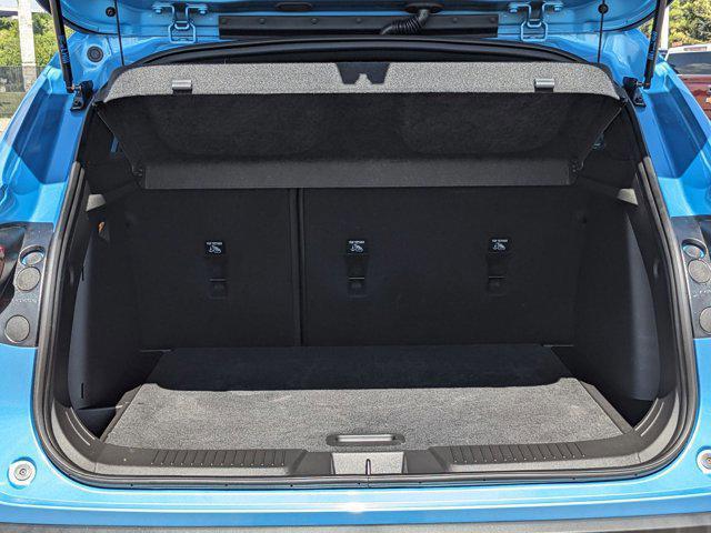 new 2025 Chevrolet Trax car, priced at $25,318