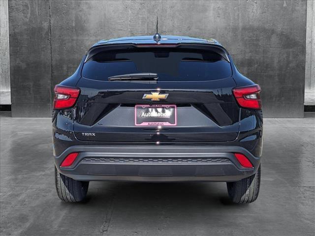 new 2025 Chevrolet Trax car, priced at $21,370