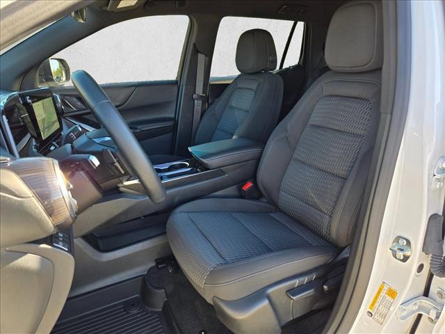 new 2026 Chevrolet Equinox car, priced at $28,925