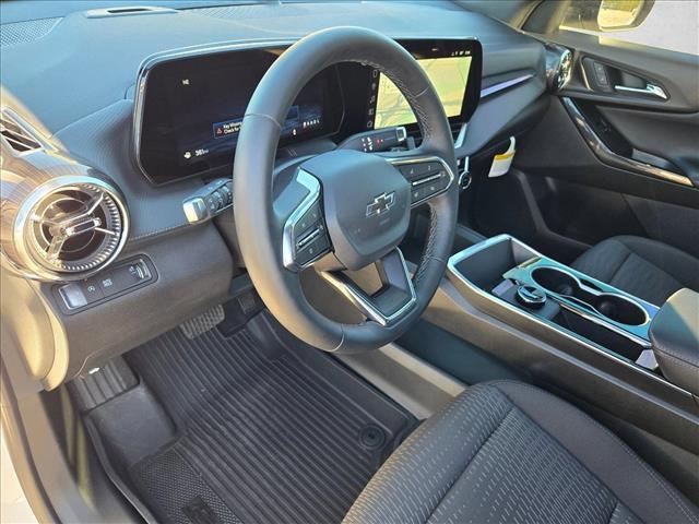 new 2026 Chevrolet Equinox car, priced at $28,925