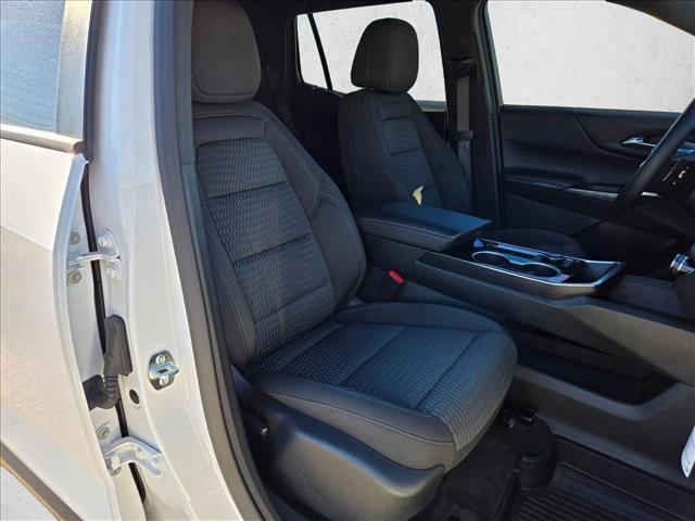 new 2026 Chevrolet Equinox car, priced at $28,925