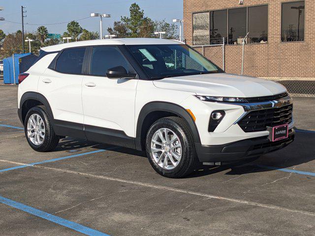 new 2025 Chevrolet TrailBlazer car, priced at $25,680