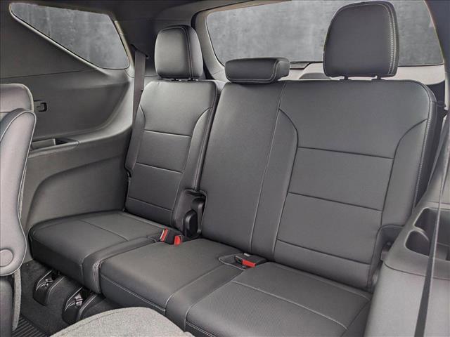 new 2025 Chevrolet Traverse car, priced at $44,821