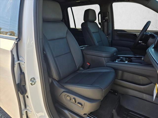 new 2026 Chevrolet Suburban car, priced at $78,719