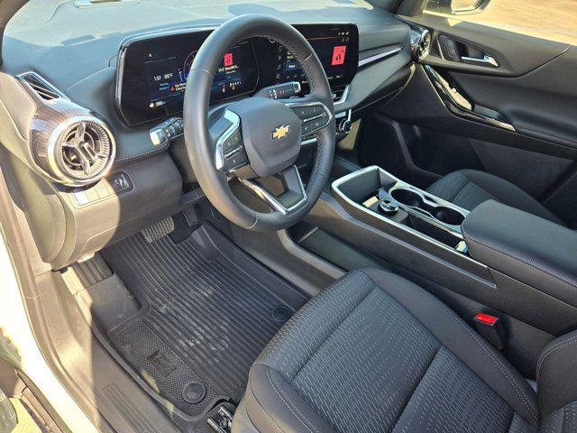 new 2026 Chevrolet Equinox car, priced at $27,948