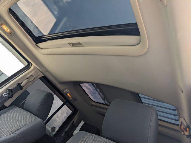 used 2008 Jeep Commander car, priced at $5,991