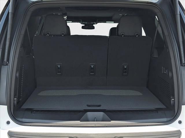 new 2025 Chevrolet Suburban car, priced at $69,240