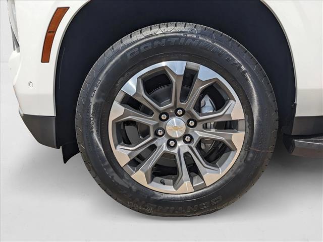 new 2025 Chevrolet Suburban car, priced at $69,240