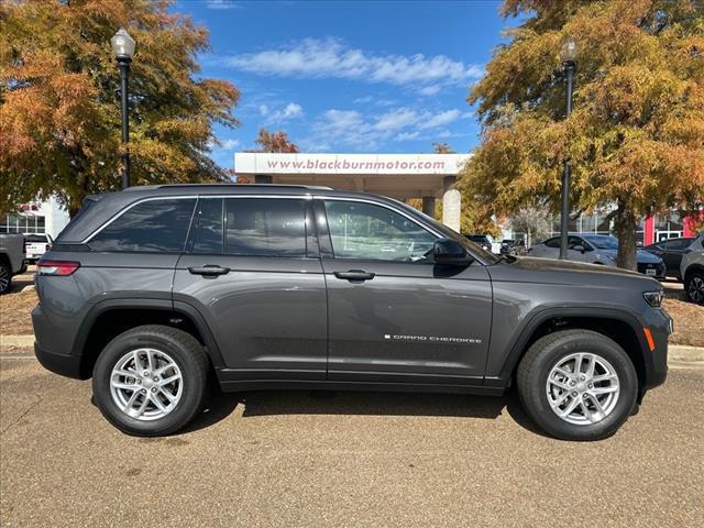 new 2025 Jeep Grand Cherokee car, priced at $39,175