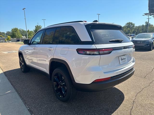 new 2025 Jeep Grand Cherokee car, priced at $44,580