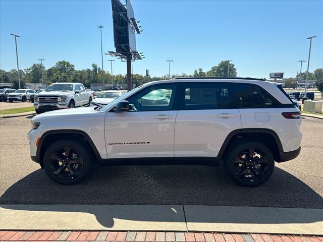 new 2025 Jeep Grand Cherokee car, priced at $44,580