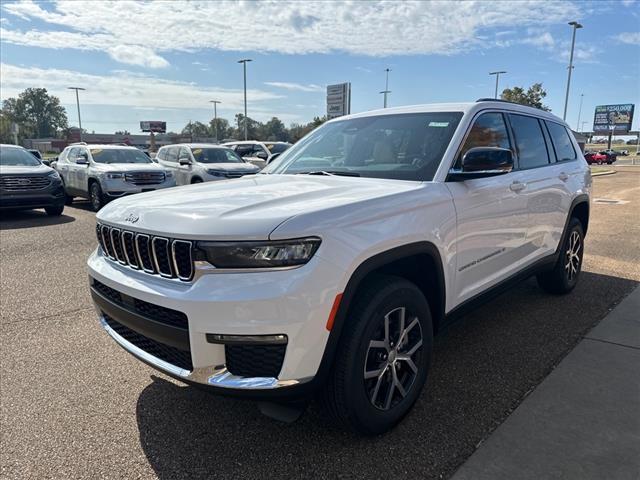 new 2025 Jeep Grand Cherokee L car, priced at $46,700