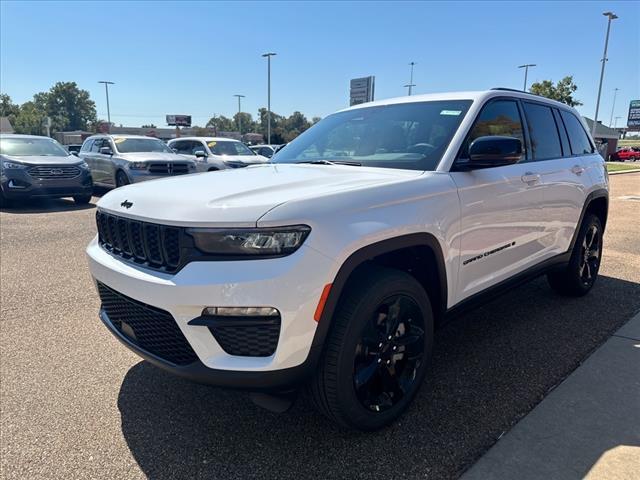 new 2025 Jeep Grand Cherokee car, priced at $46,425