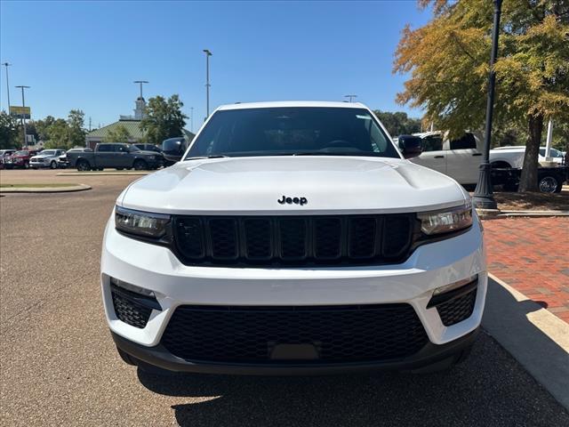 new 2025 Jeep Grand Cherokee car, priced at $46,425